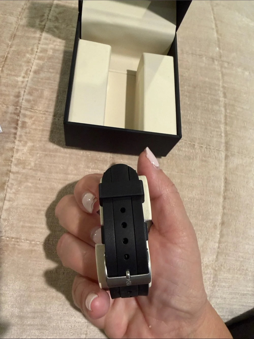Swiss army victronix watch new in box with black rubber band